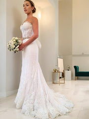 Sheath/Column Sweetheart Sweep Train Lace Wedding Dresses With Beading